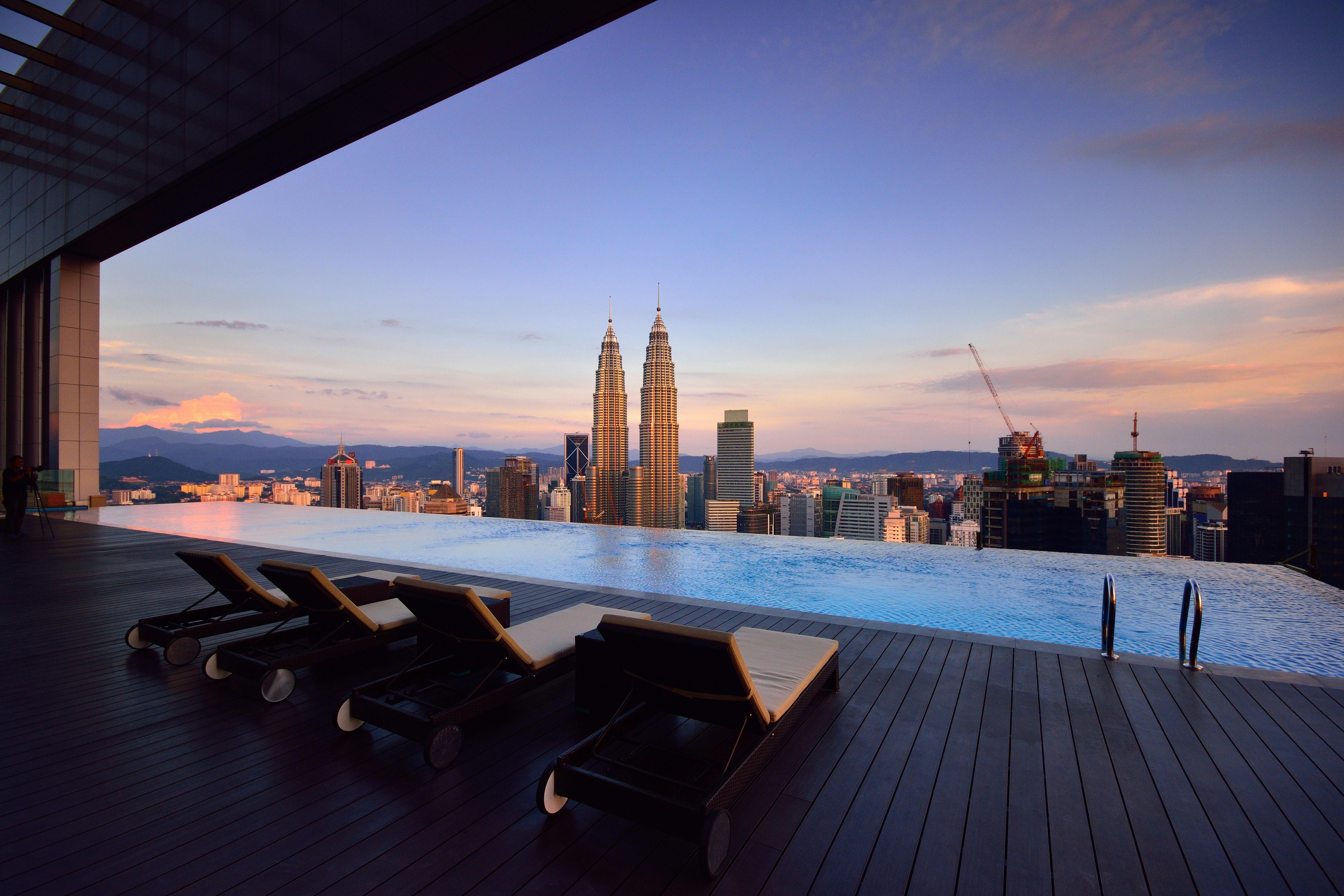 Skyline of Kuala Lumpur featuring the Petronas Towers